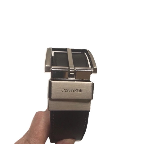 Calvin Klein Aithentic Designer Dark Brown Black Reversible Belt Silver Buckle - Picture 1 of 3